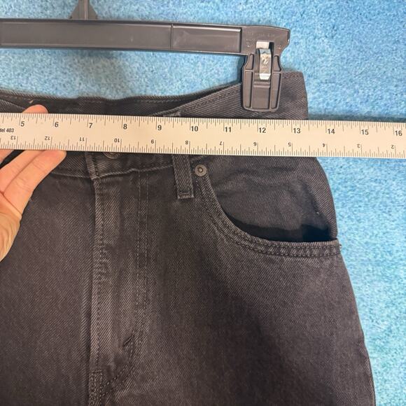 Levi's Women's High-Rise Cinch Baggy Carpenter Jeans Size 25 Fits 26x30 Black - Picture 6 of 16